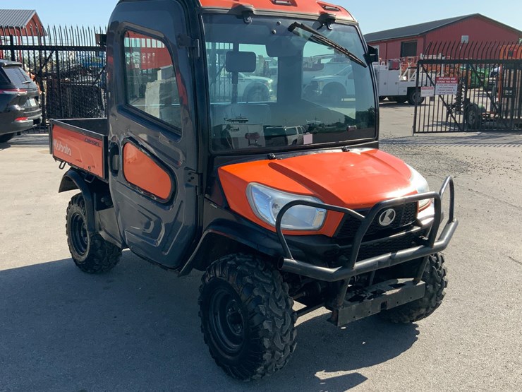 2011-kubota-4x4-utv-image-12