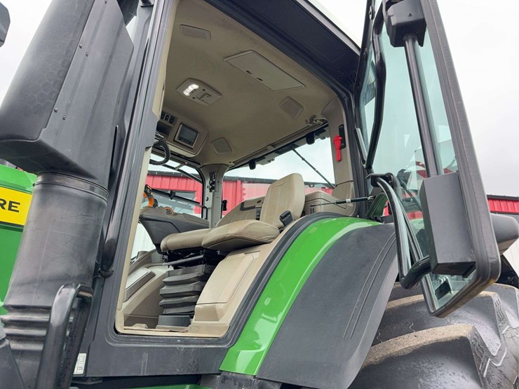 2021-john-deere-7r-350-image-38