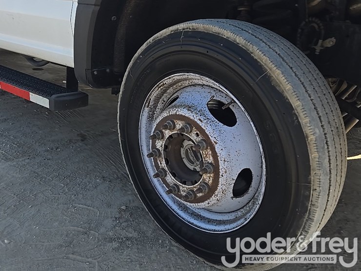 2019-ford-f550-xl-image-13