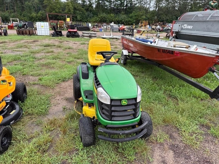 john-deere-d130-image-3