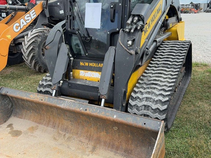 2021-new-holland-c345-image-34