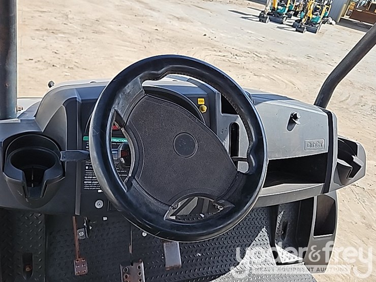 2019-club-car-carryall-1700-image-40