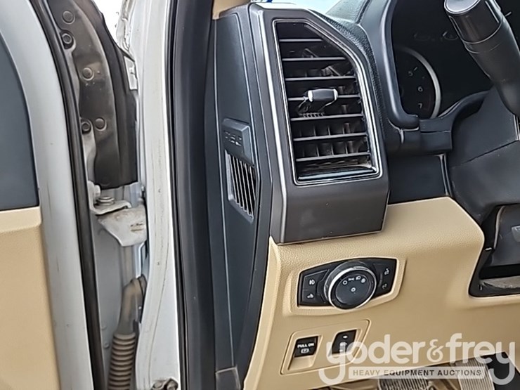 2018-ford-f150-xlt-image-44