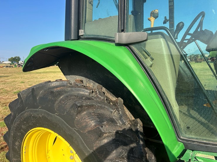 john-deere-6110m-image-10
