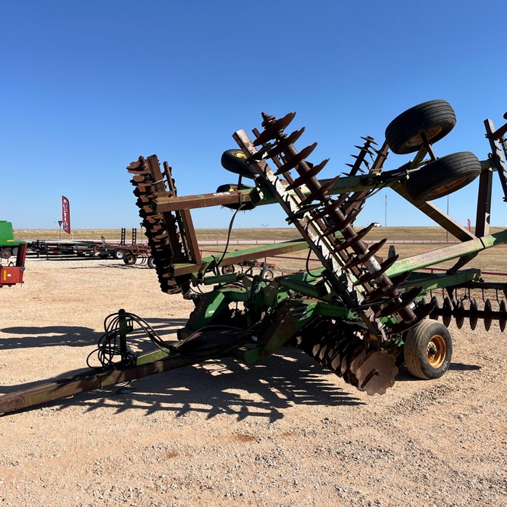 1995 JOHN DEERE 630