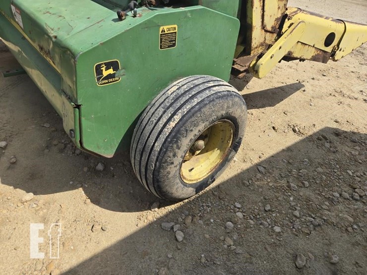 john-deere-3940-image-12