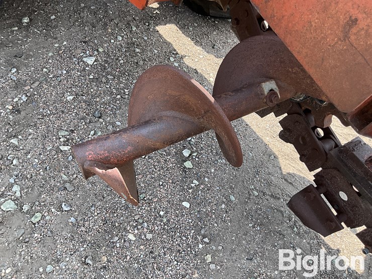 ditch-witch-r100-image-20