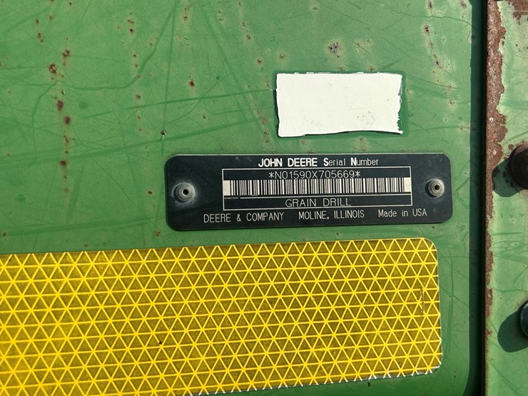 john-deere-1590-image-16