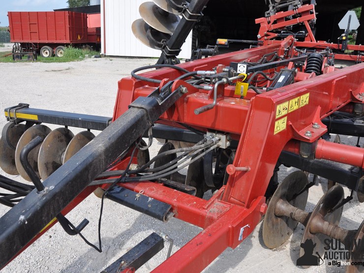 2015-case-ih-2015-image-13