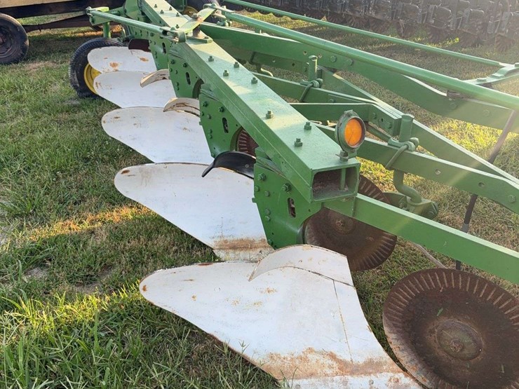 john-deere-145-image-2