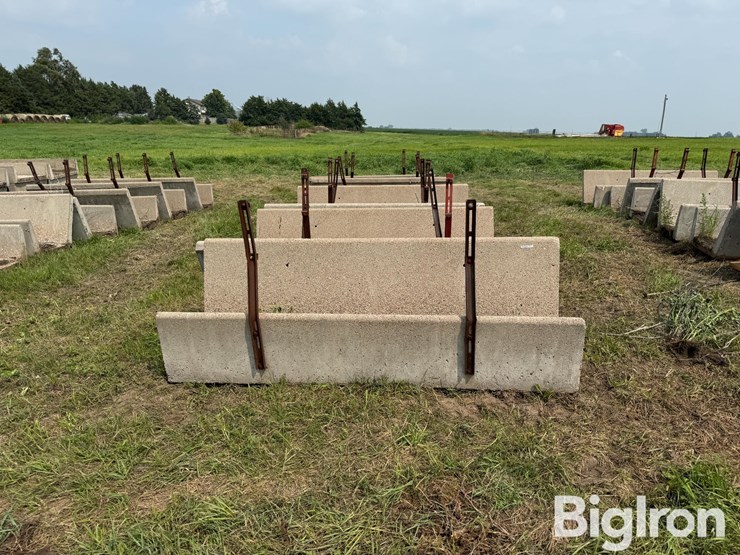 concrete-feed-bunks-image-2