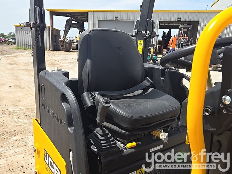 2023-jcb-ct260-120-image-32