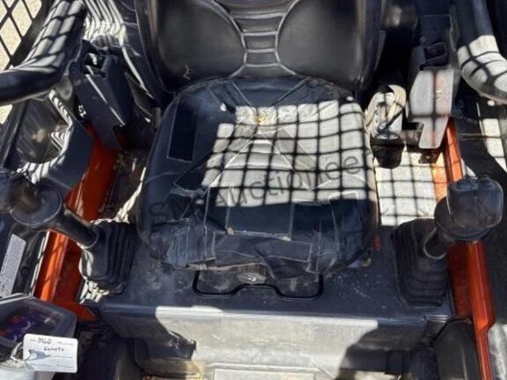 kubota-ssv65-image-17