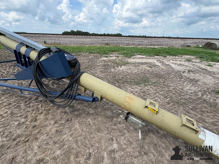 harvest-international-t1052-image-16
