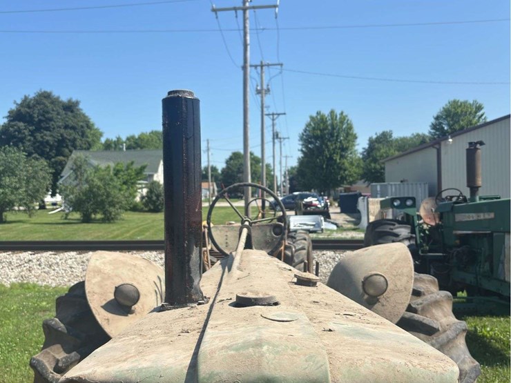 john-deere-720-image-10