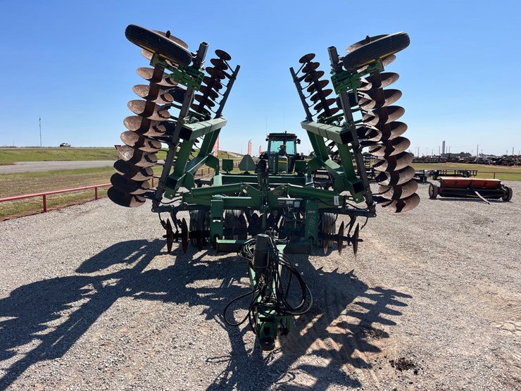 2005-john-deere-637-image-3