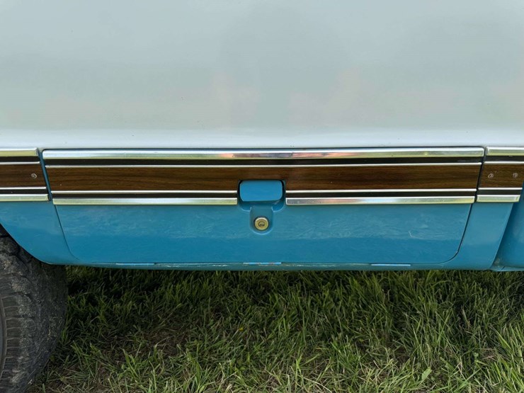 1972-chevrolet-c20-image-29