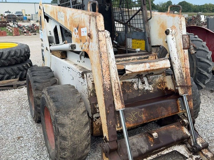 bobcat-943-image-1