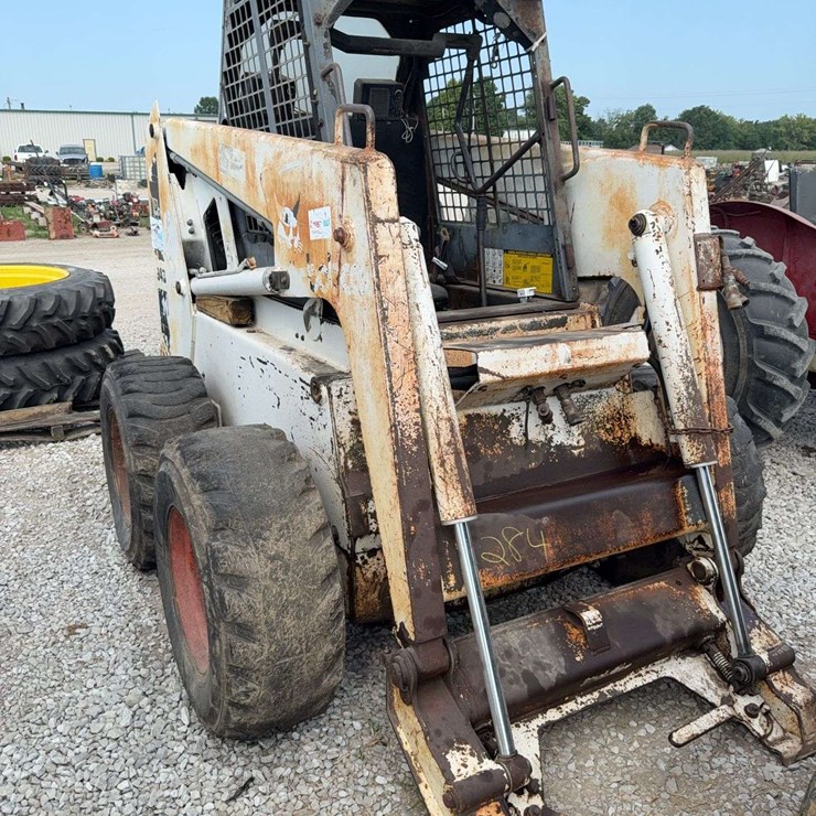 BOBCAT 943