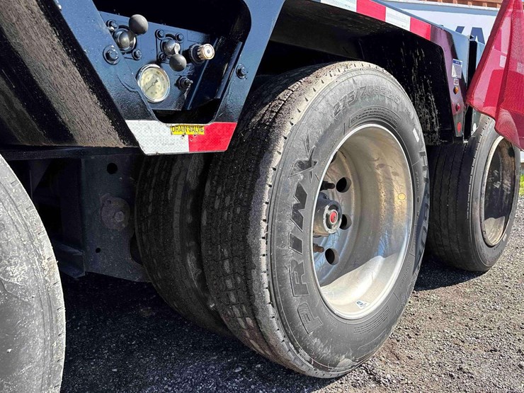 2022-globe-lowboy-image-16