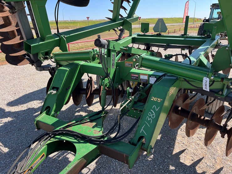 2005-john-deere-637-image-2