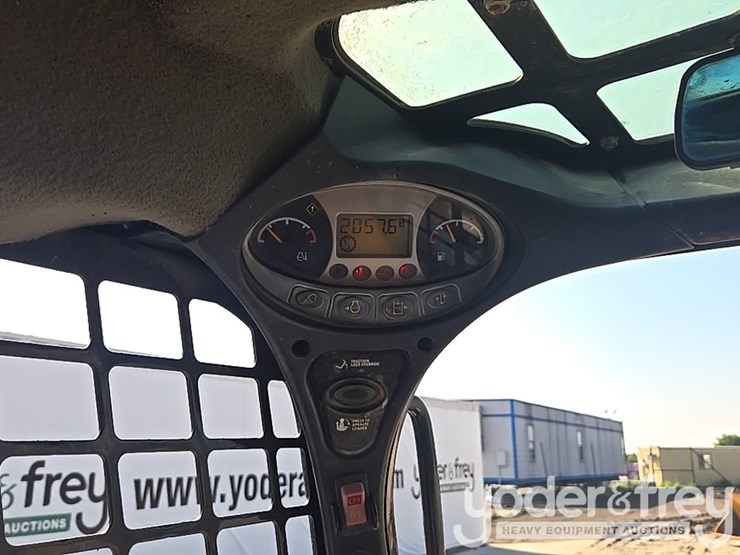 2019-bobcat-t590-image-46