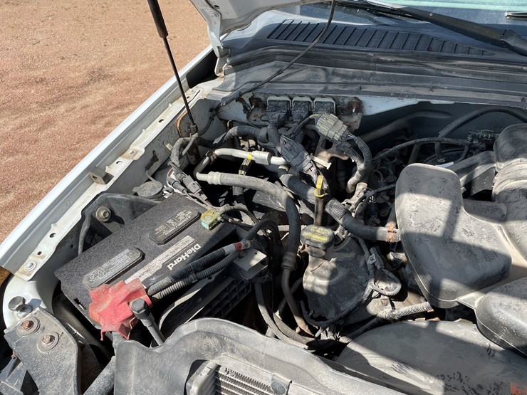 2010-ford-f250-xl-image-27