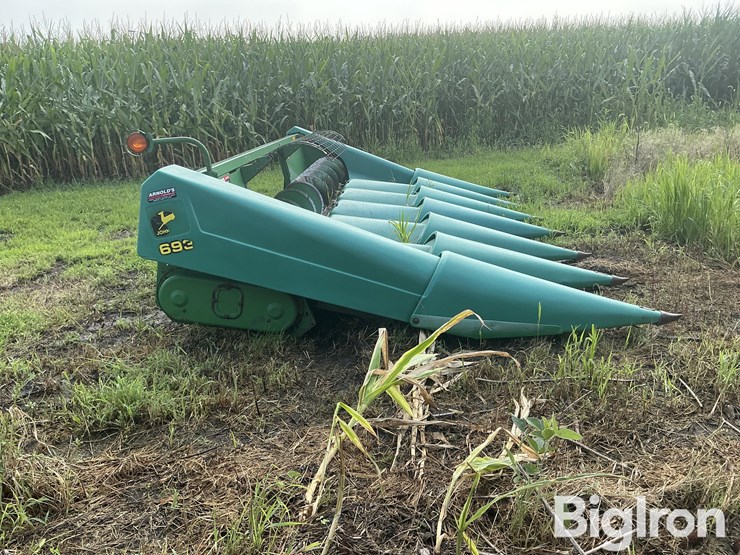 john-deere-693-image-4