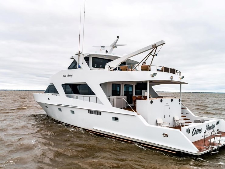 #18-•-2003-breaux-brothers-85'-yacht-|-"come-monday"-image-7
