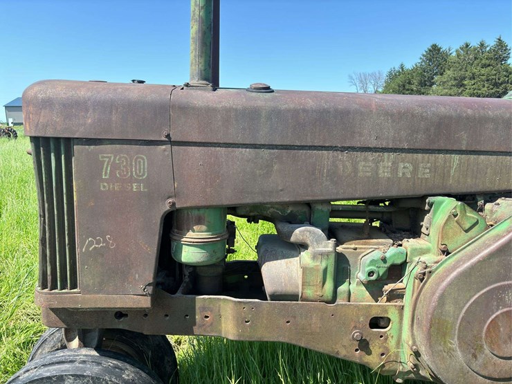 john-deere-730-image-30
