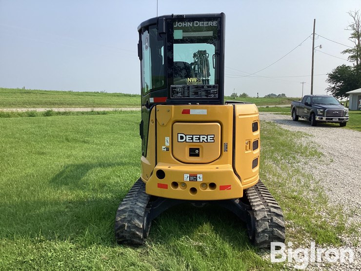 2016-deere-35g-image-6