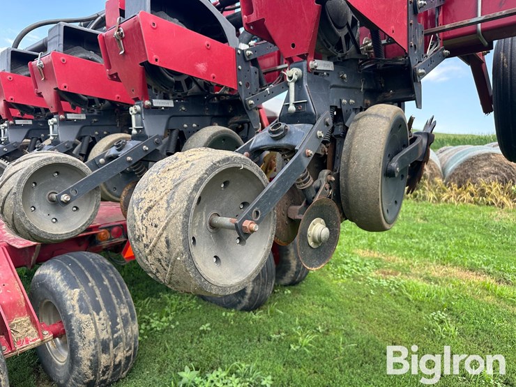 case-ih-1200-image-10