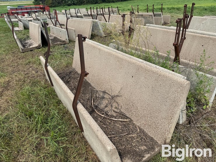 concrete-feed-bunks-image-10