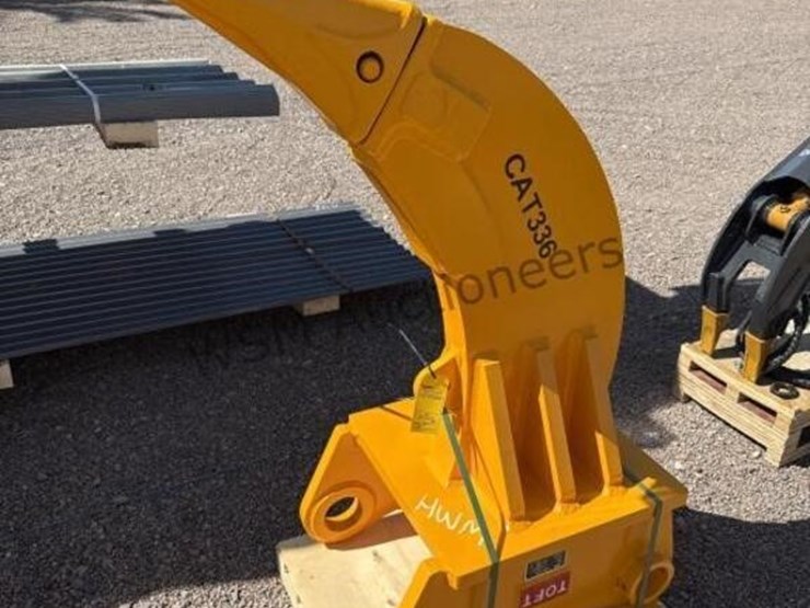 2025-caterpillar-336-image-1
