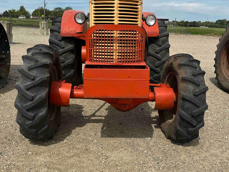 j-i-case-600-image-2