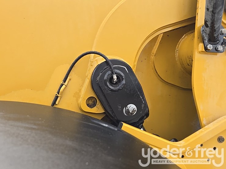 2018-caterpillar-926m-image-23