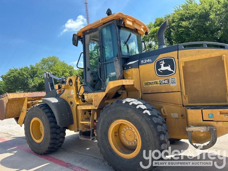 2019-deere-524l-image-2