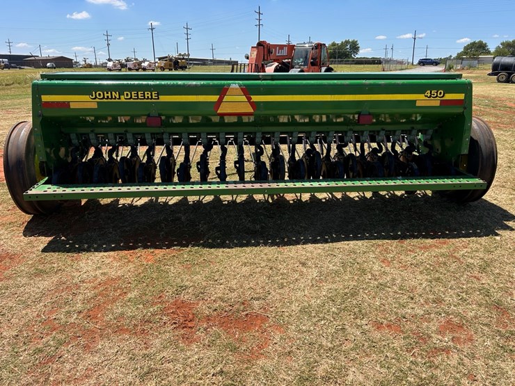 john-deere-450-image-6