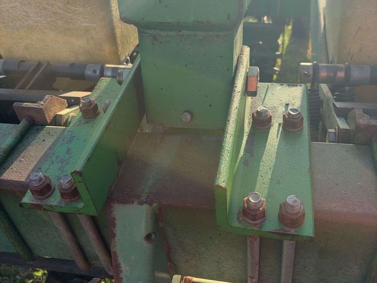 john-deere-7000-image-5