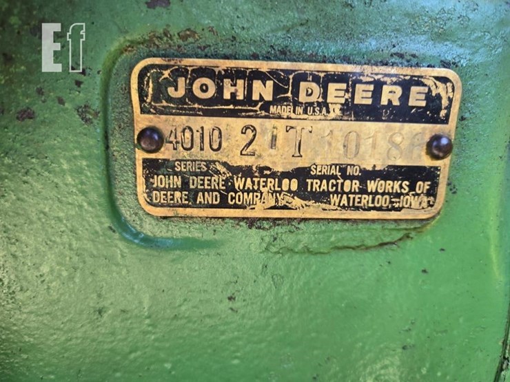 john-deere-4010-image-13