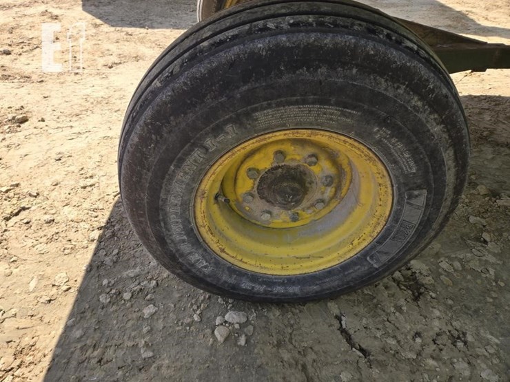 john-deere-714a-image-11