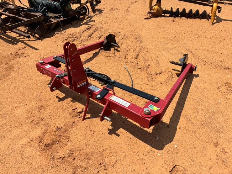 #t8024-•-round-bale-roller-image-1
