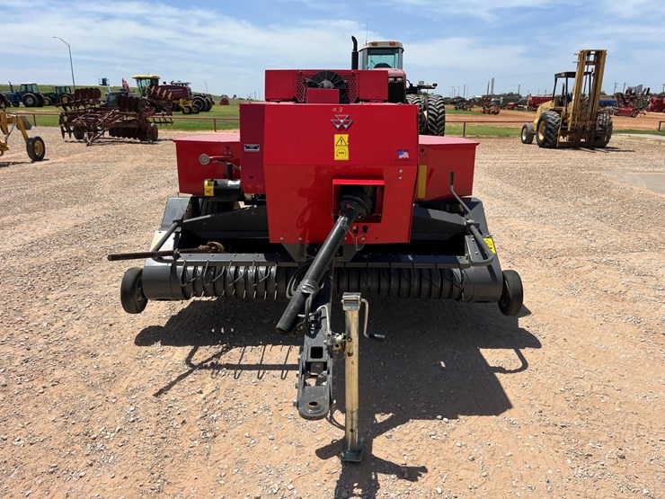 2020-massey-ferguson-1840-image-3