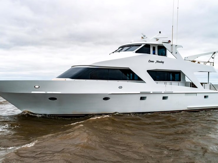 #18-•-2003-breaux-brothers-85'-yacht-|-"come-monday"-image-6
