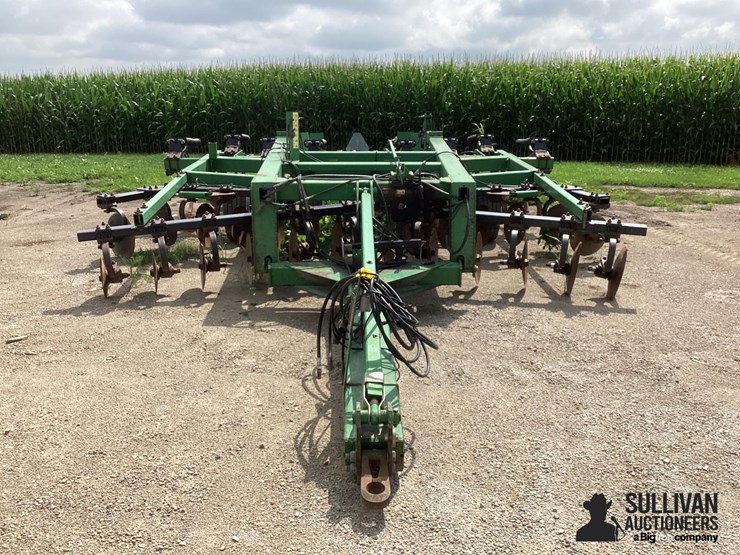 john-deere-2700-image-2