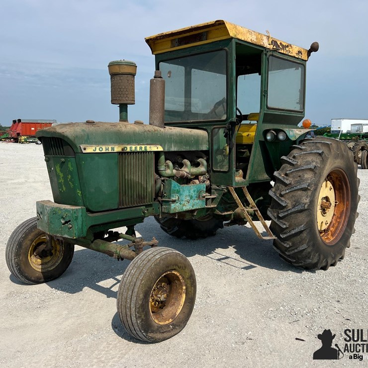 JOHN DEERE 4010