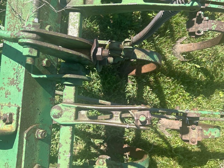 john-deere-14-image-24