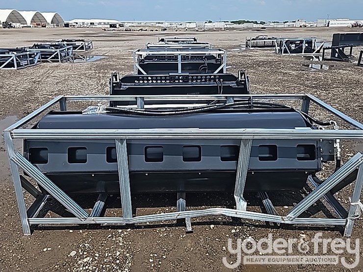 unused-jct-hd-vibratory-roller-to-suit-skidsteer-image-8