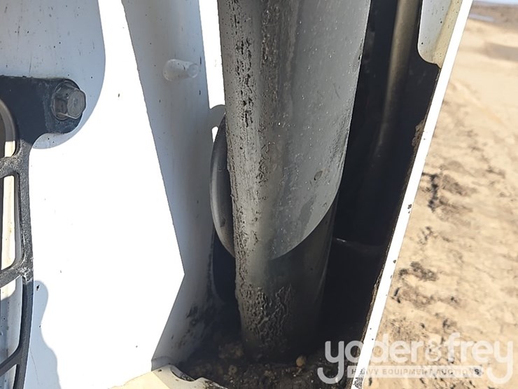 2019-bobcat-t590-image-36