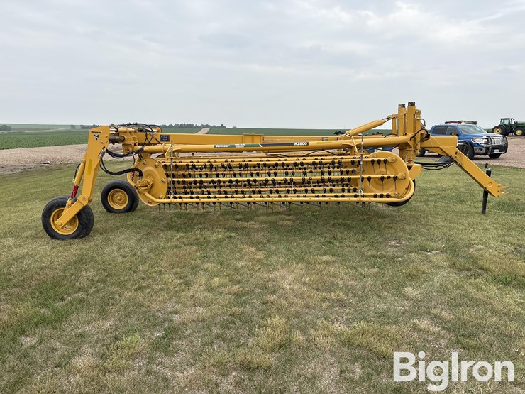 2015-vermeer-r2800-image-4